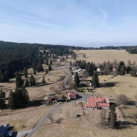 Apartment-chalet-chaloupka U Trnku 公寓 金日瓦特矿泉镇