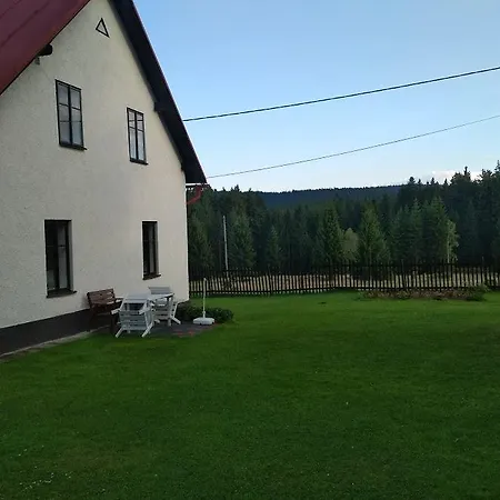 Apartment-chalet-chaloupka U Trnku 아파트 라즈니 킨즈바르트